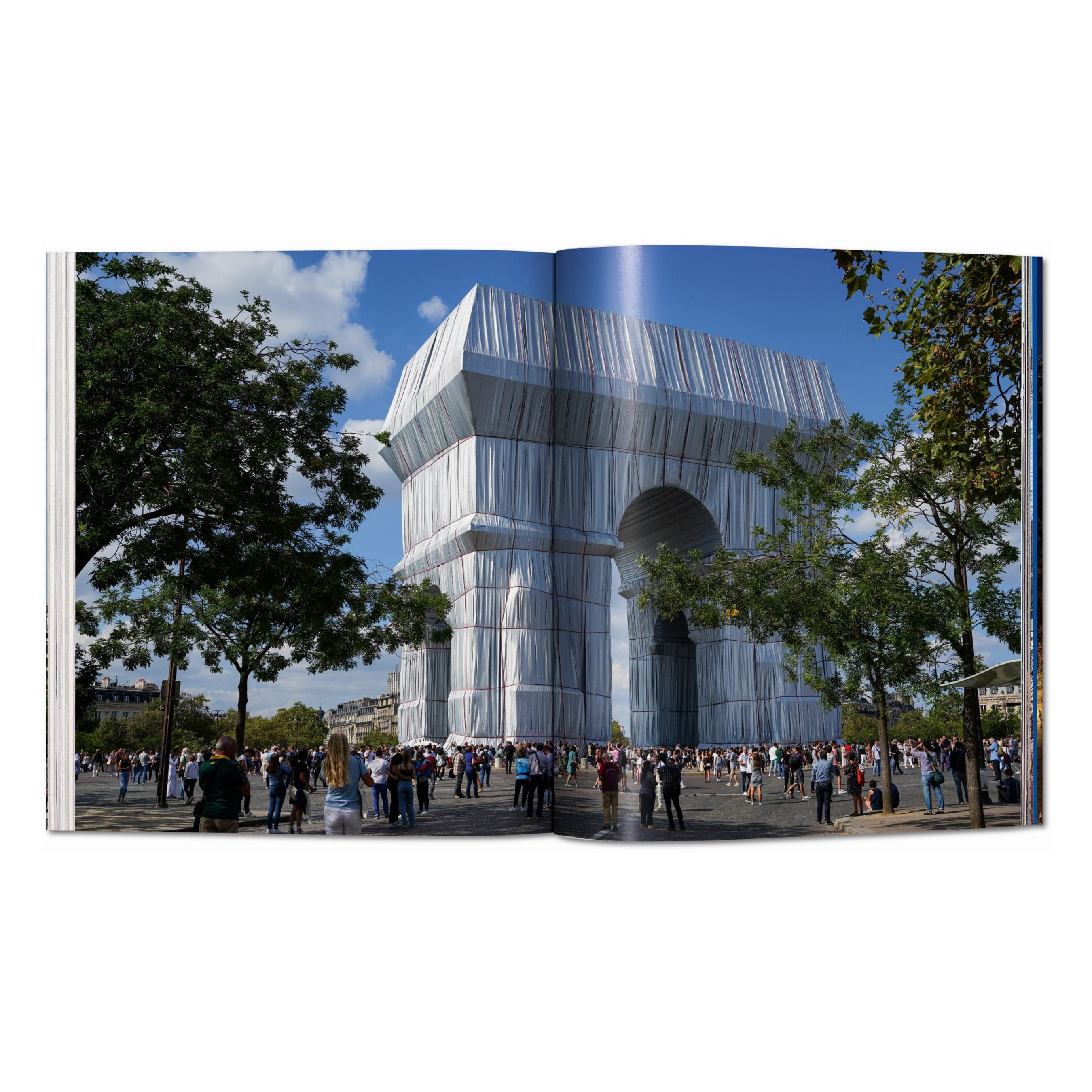 Christo and Jeanne-Claude. L’Arc de Triomphe, Wrapped (German, French, English)