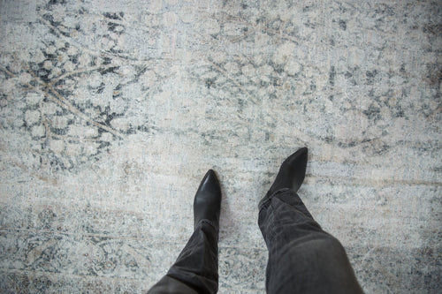 Full overhead view of Kerman carpet 8.5x13.5