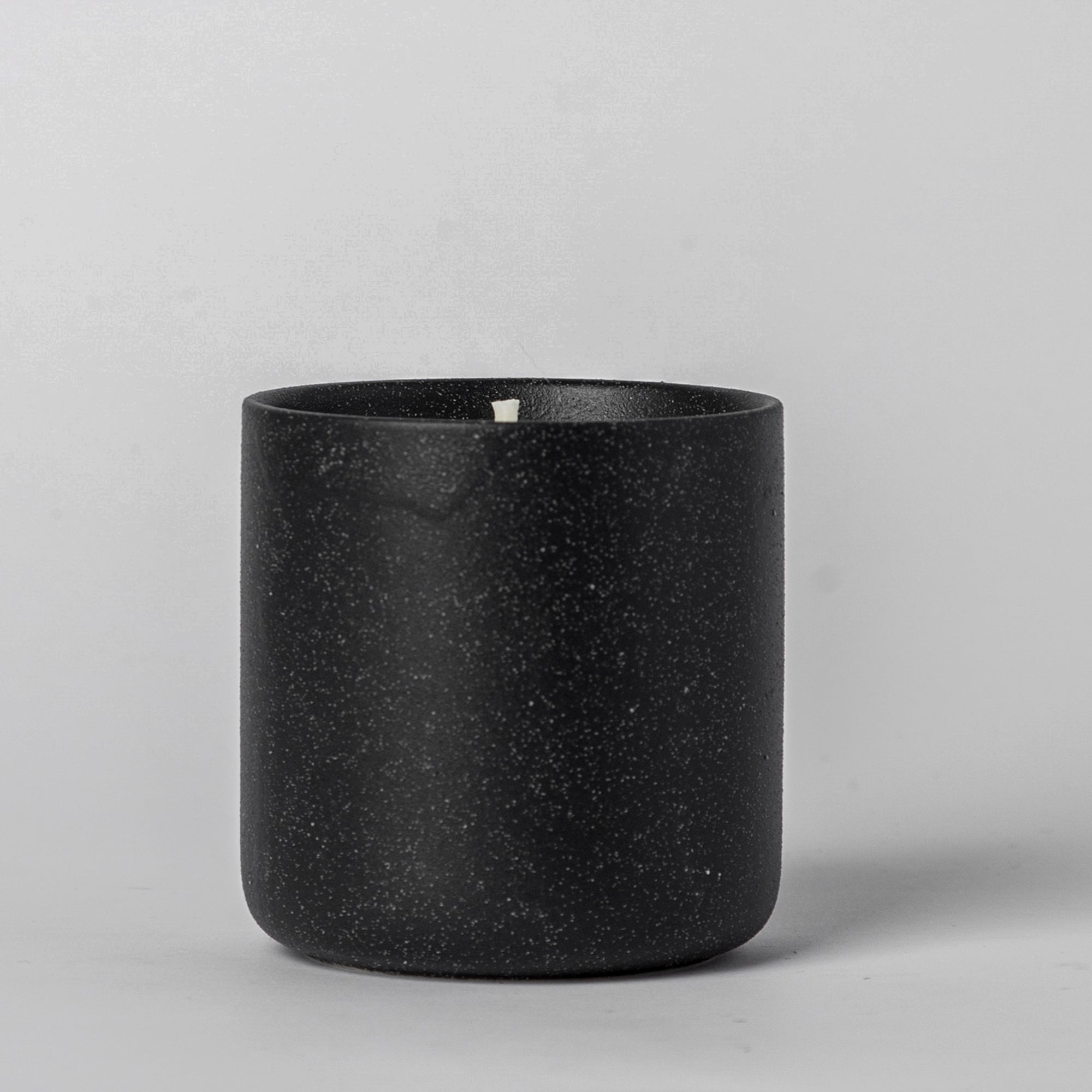 Porto-053 Soy Wax Scented Candle — Ceramic Holder 118