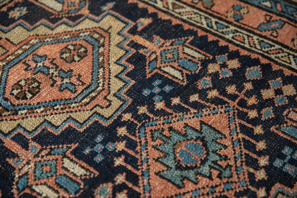 Edge and natural wear detail