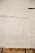 Edge and natural wear detail