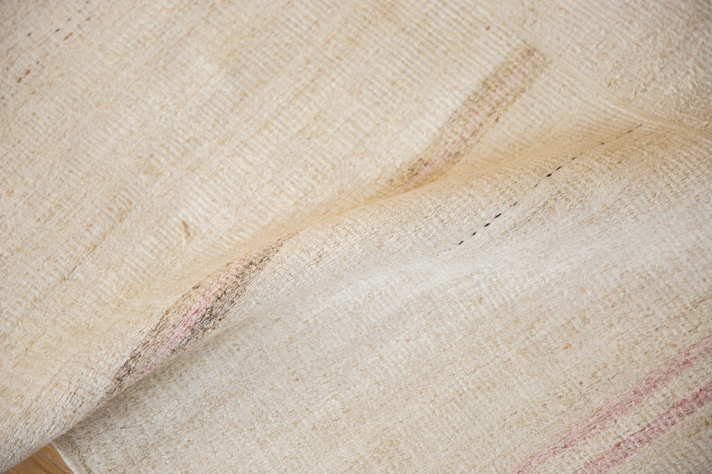 Full surface showing color and pattern flow
