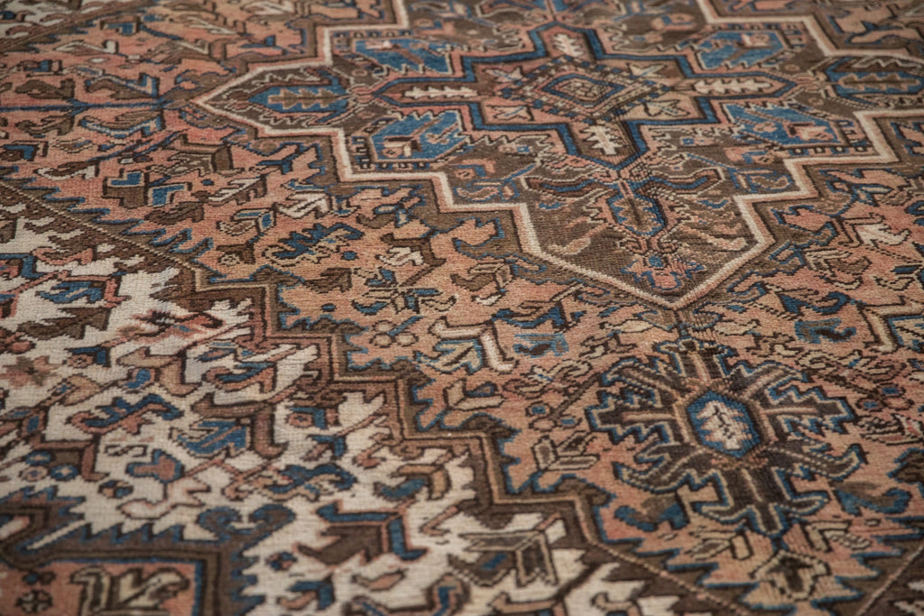 Vintage Mehrivan Carpet 7.5x9.5, hand-knotted one of a kind piece