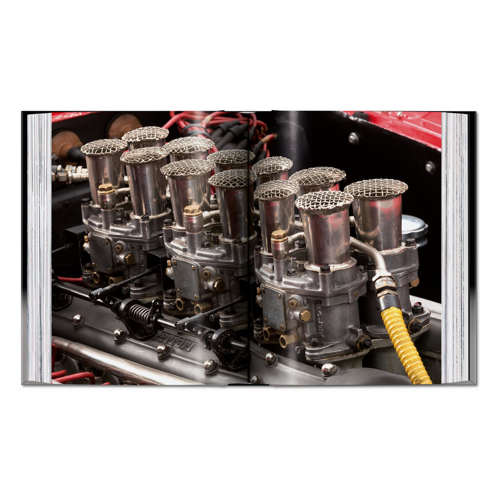 Sports Cars. 45th Ed. (English)