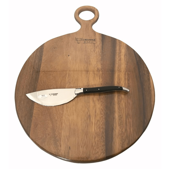 Laguiole pizza board and cutter set with the cutter on the round board