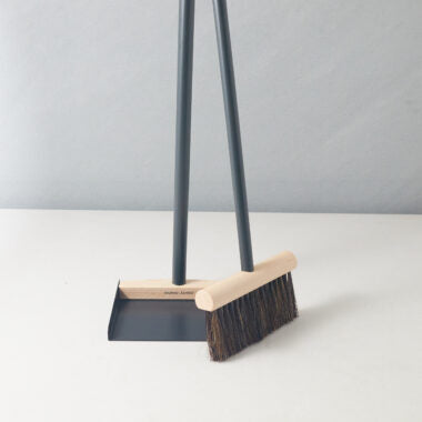 Andree Jardin "Mr & Mrs Clynk" Large Complete Dustpan & Hand Brush Black