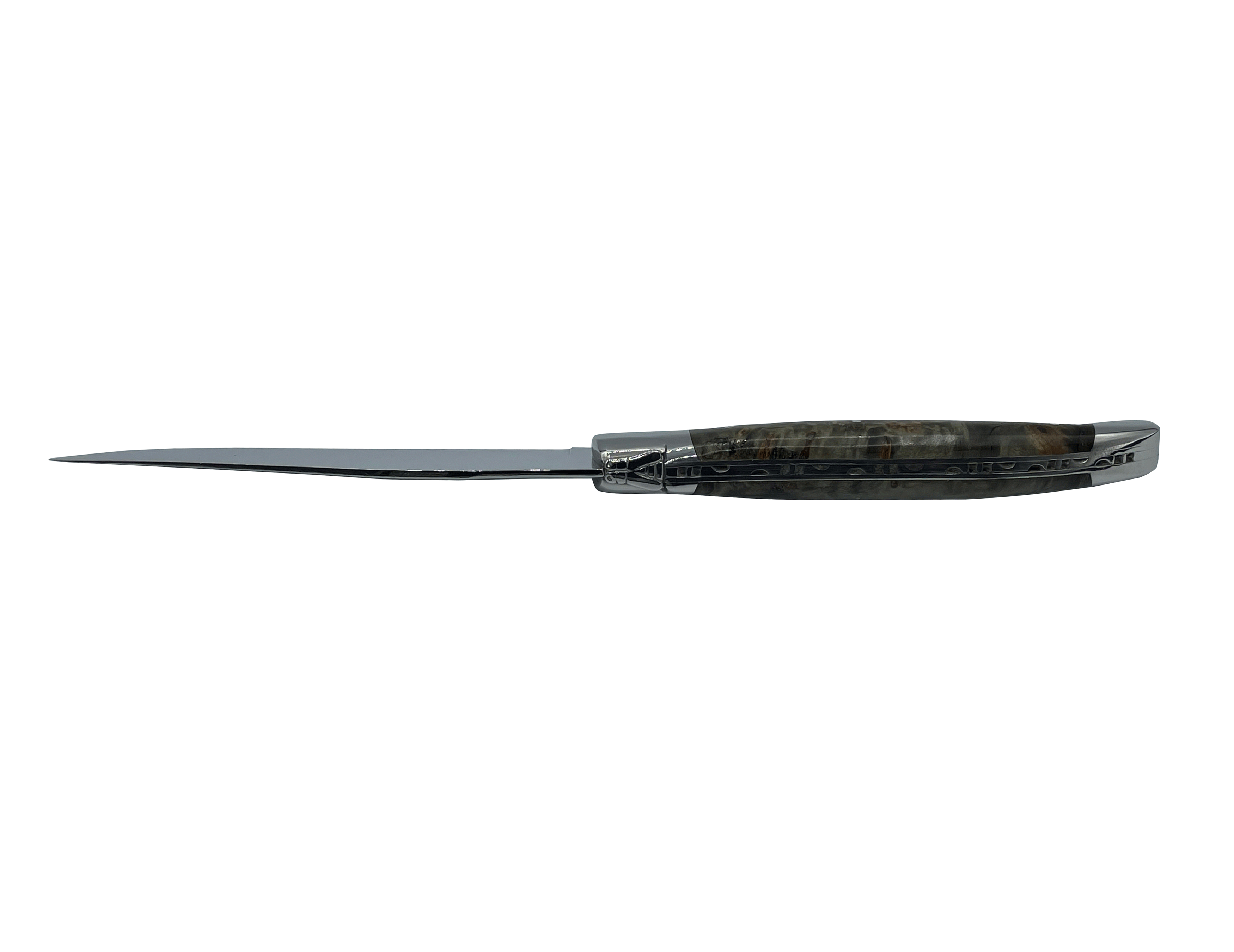 Knife seen edge on showing the thin blade