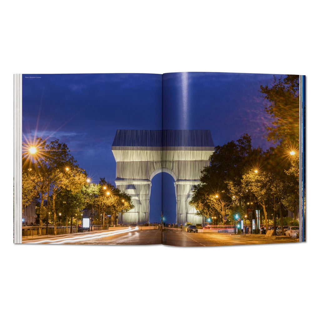 Christo and Jeanne-Claude. L’Arc de Triomphe, Wrapped (German, French, English)