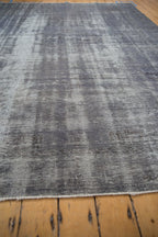Edge and natural wear detail
