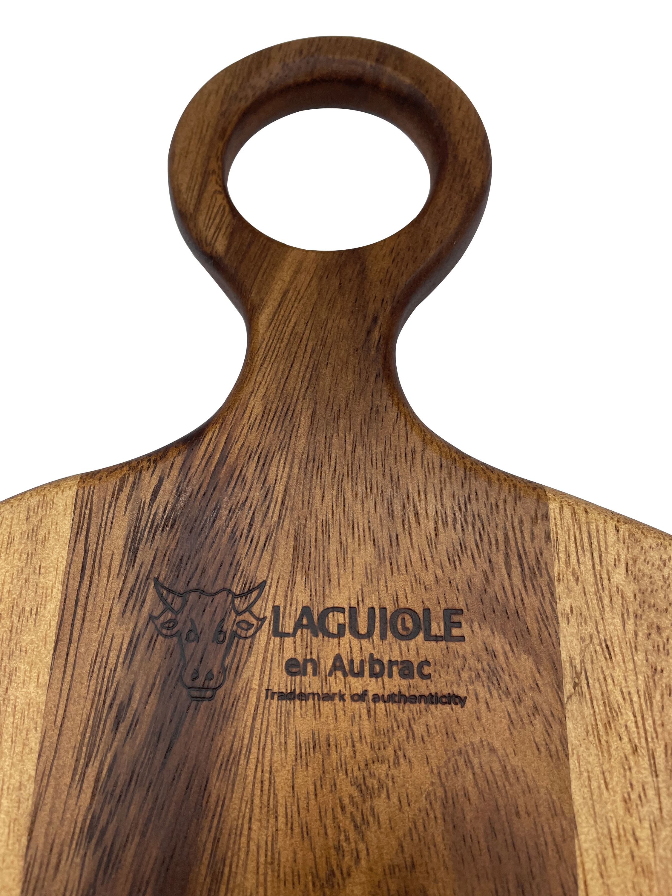 Close view of the ring handle with the engraved Laguiole en Aubrac logo
