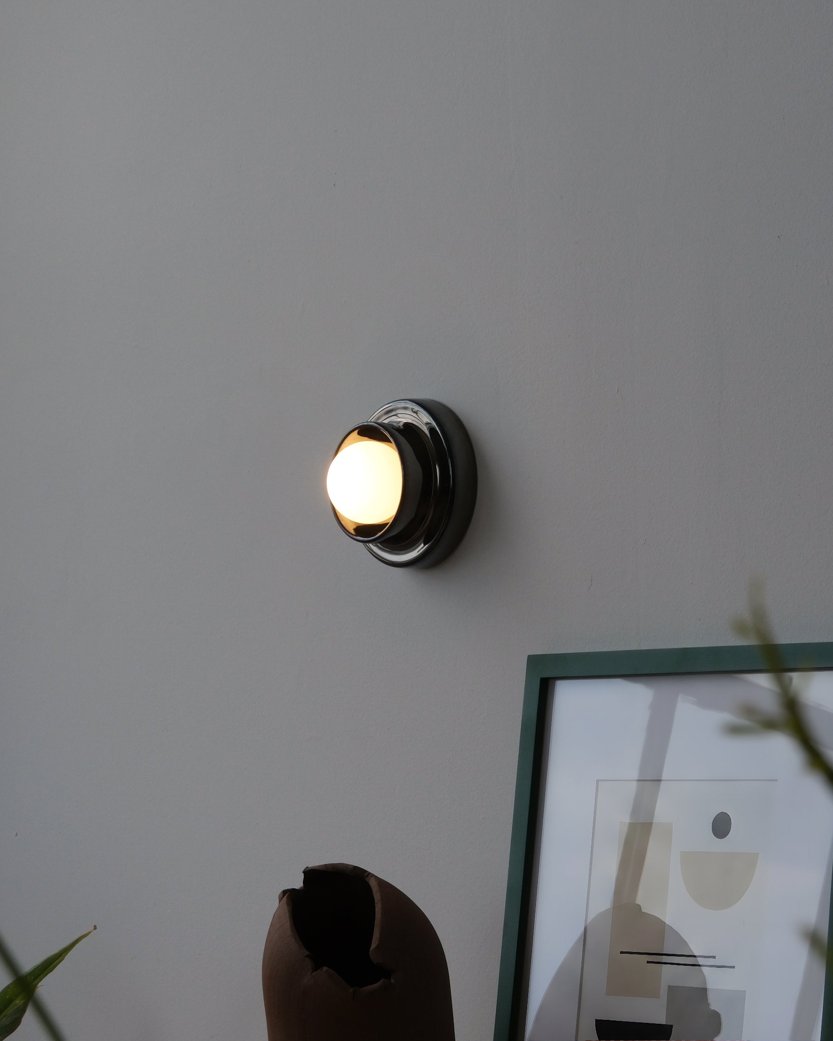 Q Sconce