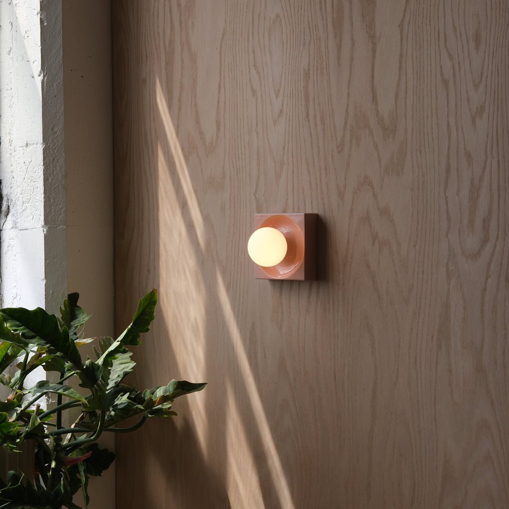 Misewell Cubic Sconce ceramic body detail