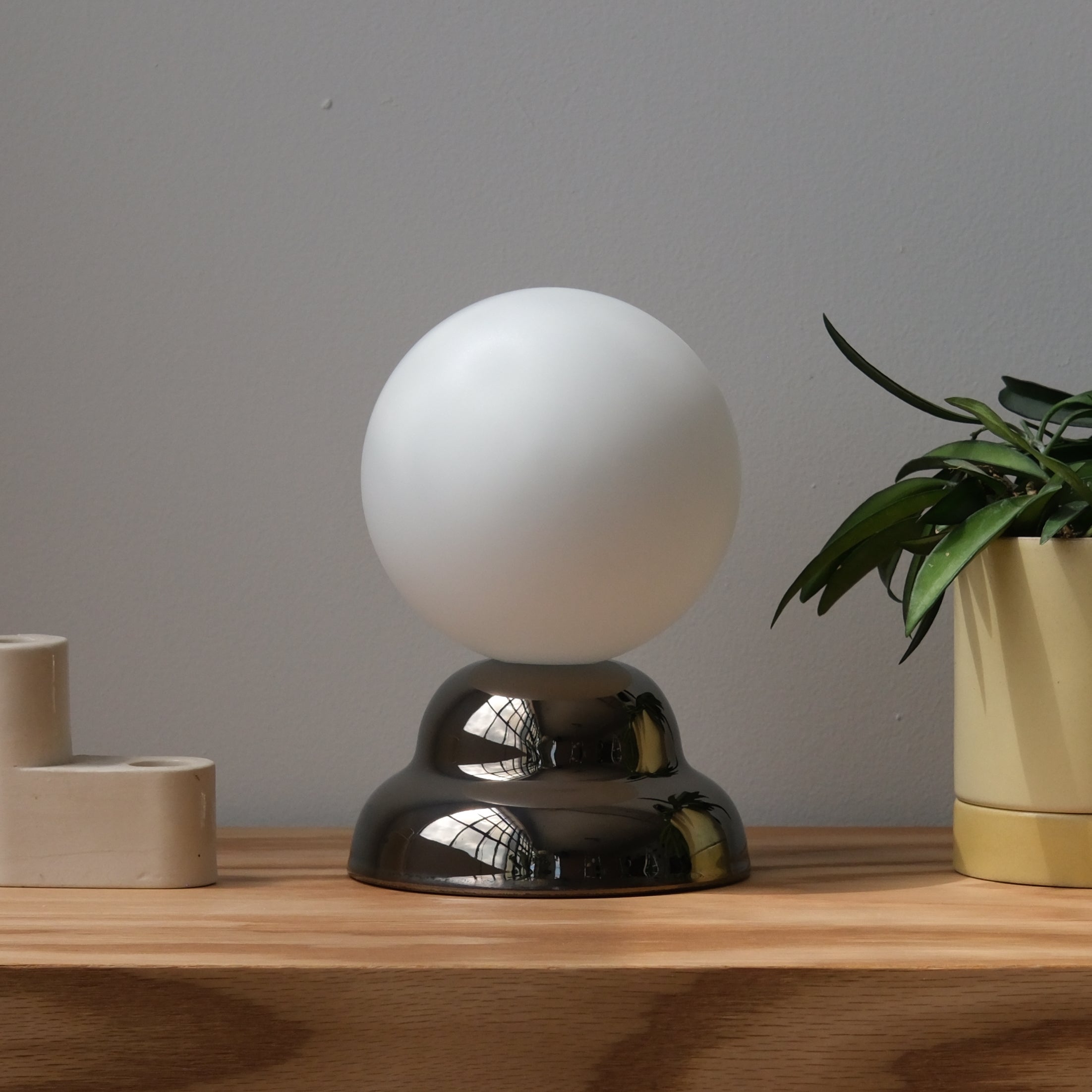 Ripple II Table Lamp on a desk