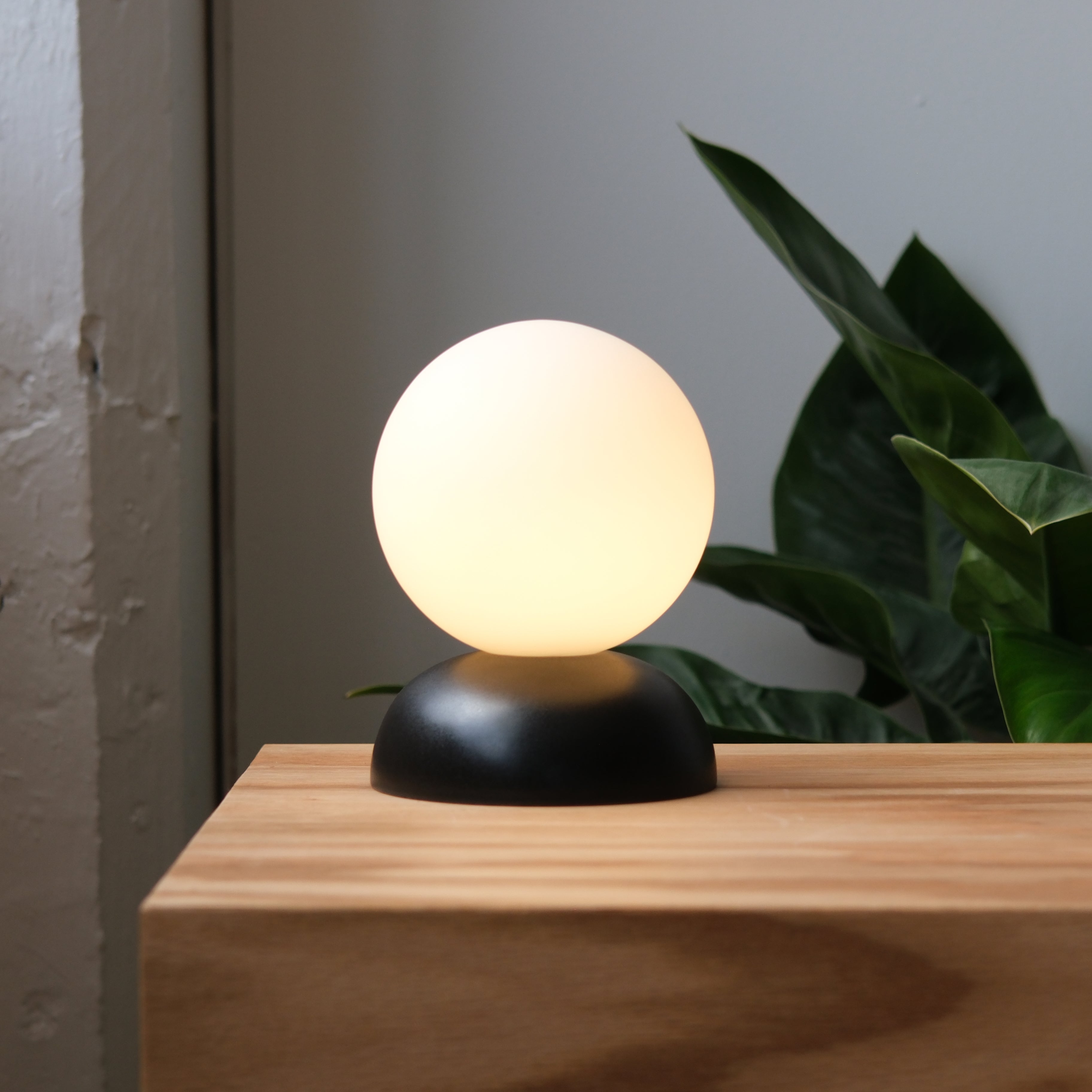 Monroe Table Lamp in Black with glass globe