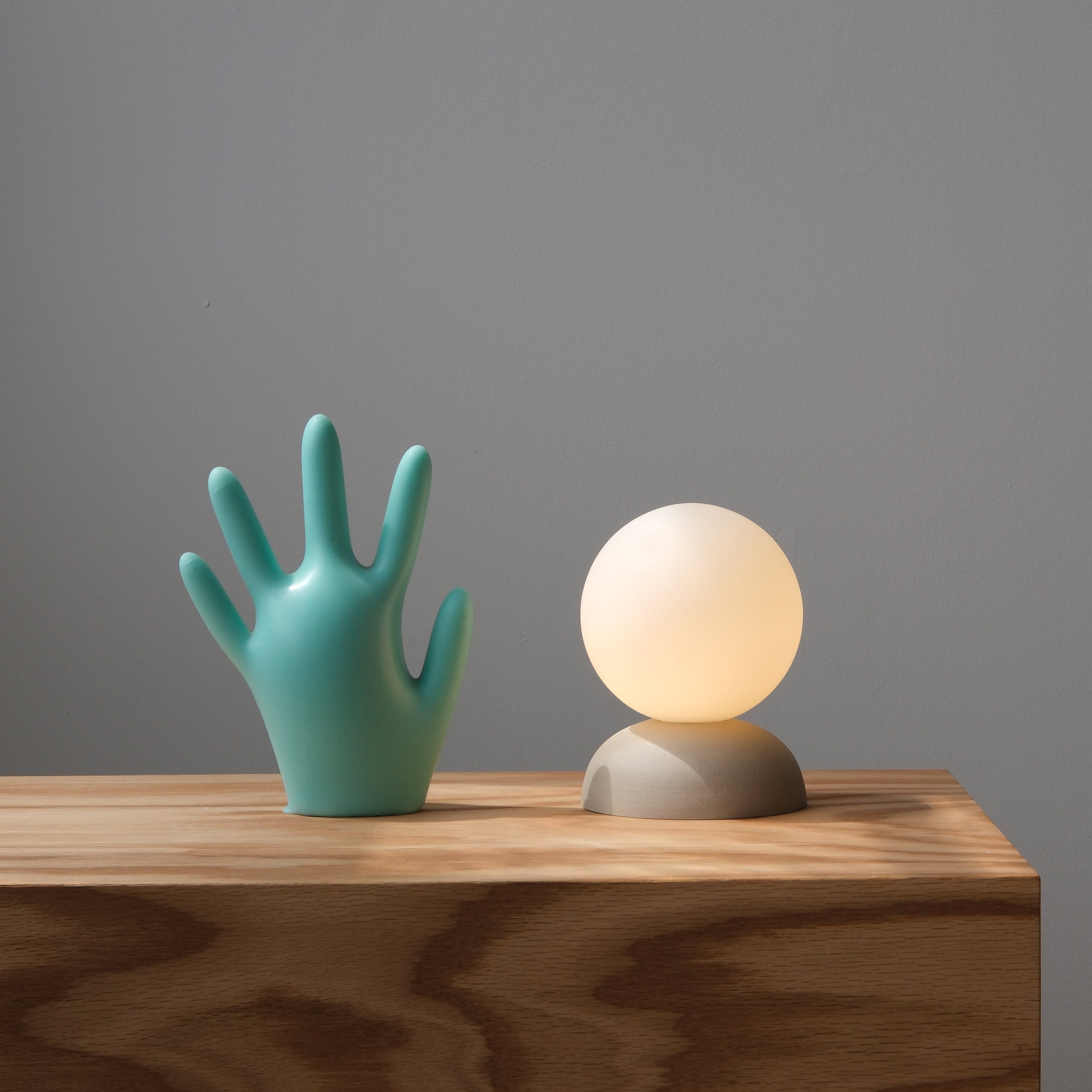 Monroe Table Lamp in White on a console