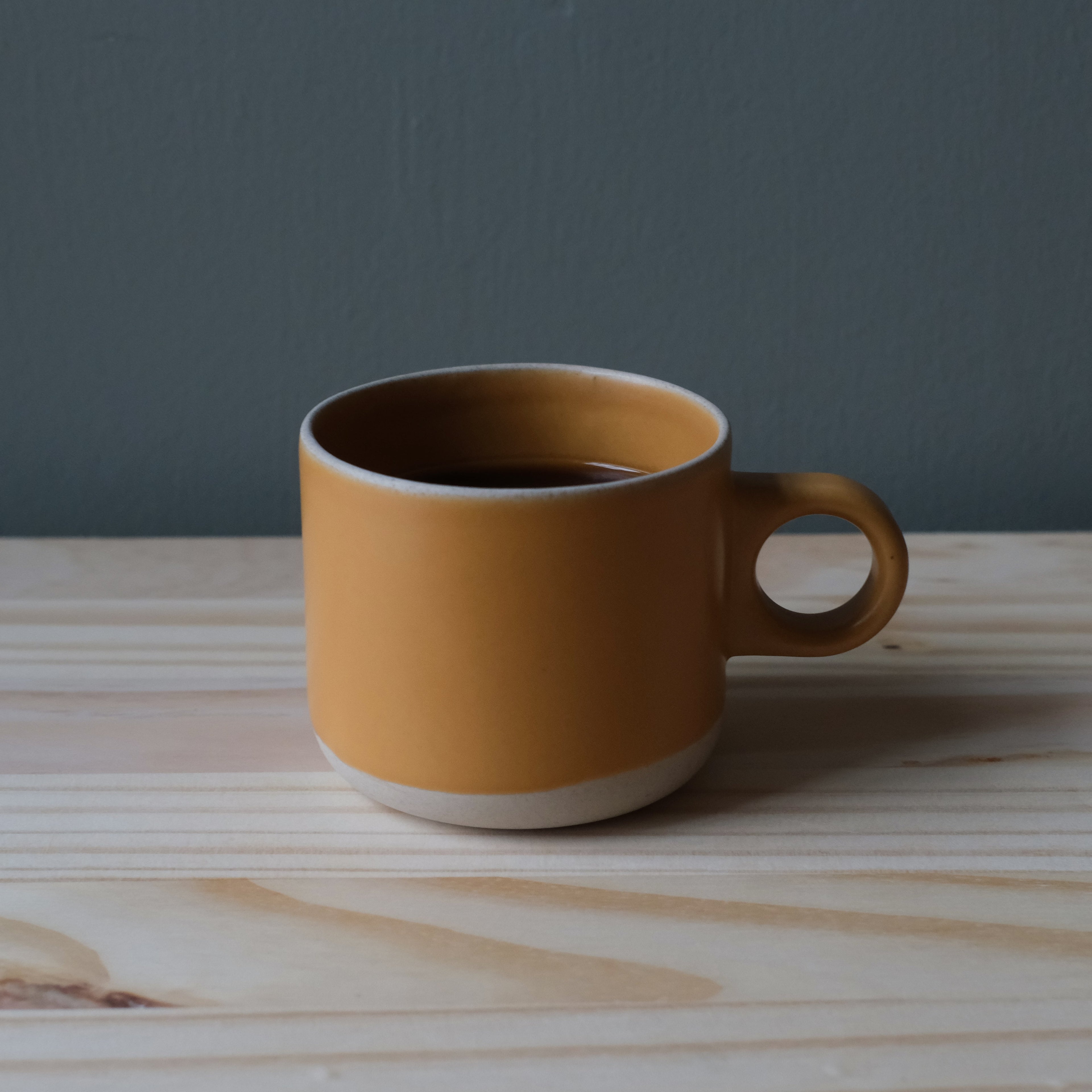Scotty Dipped two-tone glaze detail