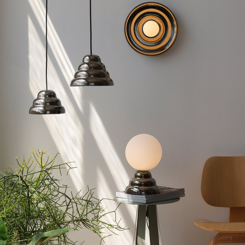 Ripple III Pendant lit, soft downlight effect