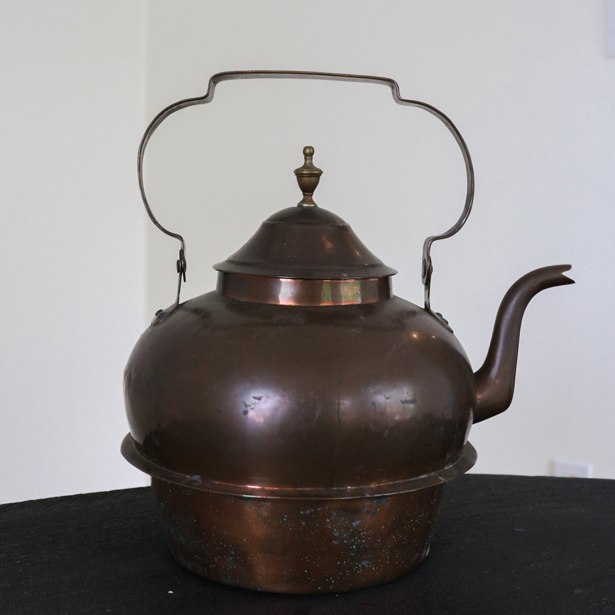 VINT. BRASS & COPPER KETTLE