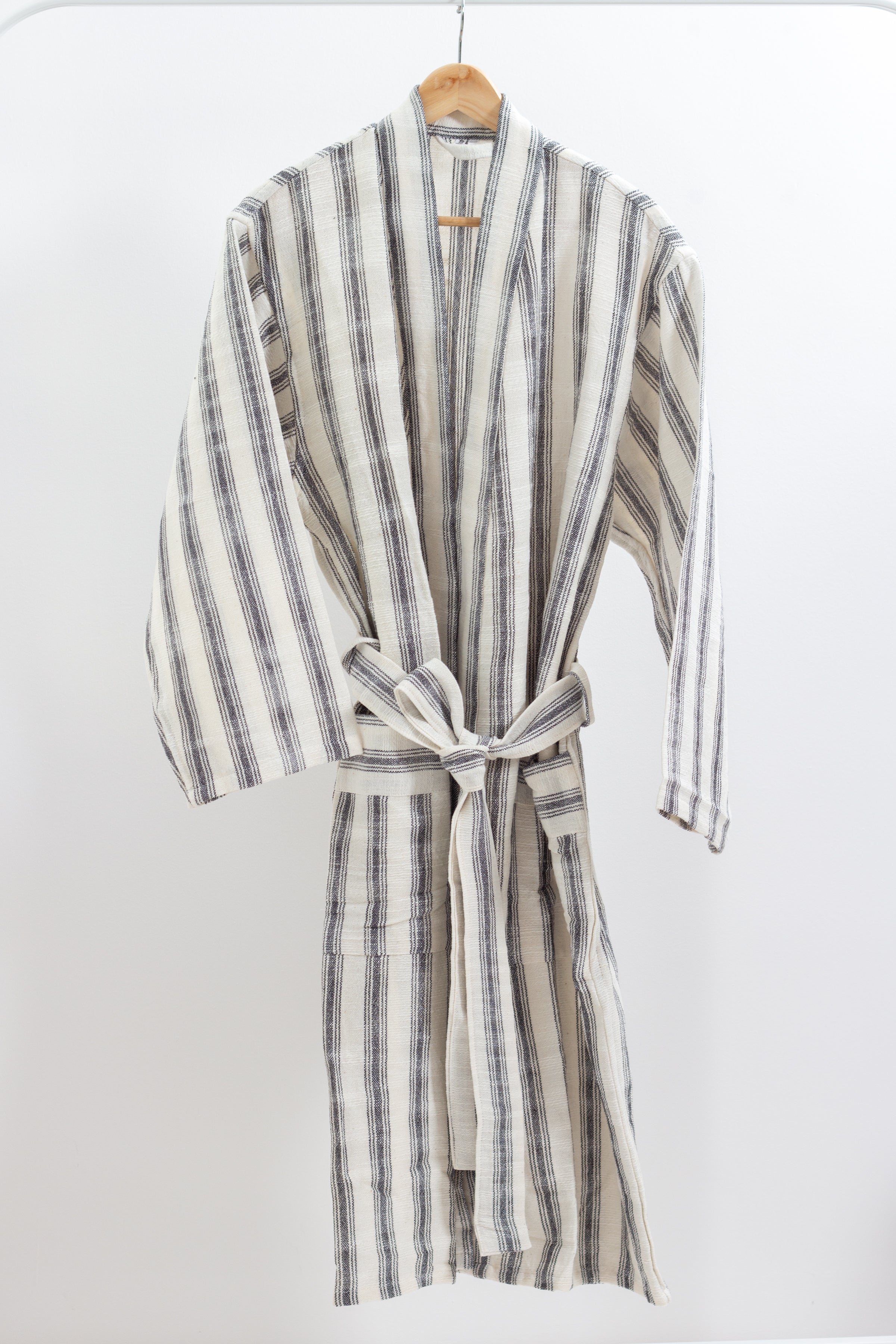 Titus Robe