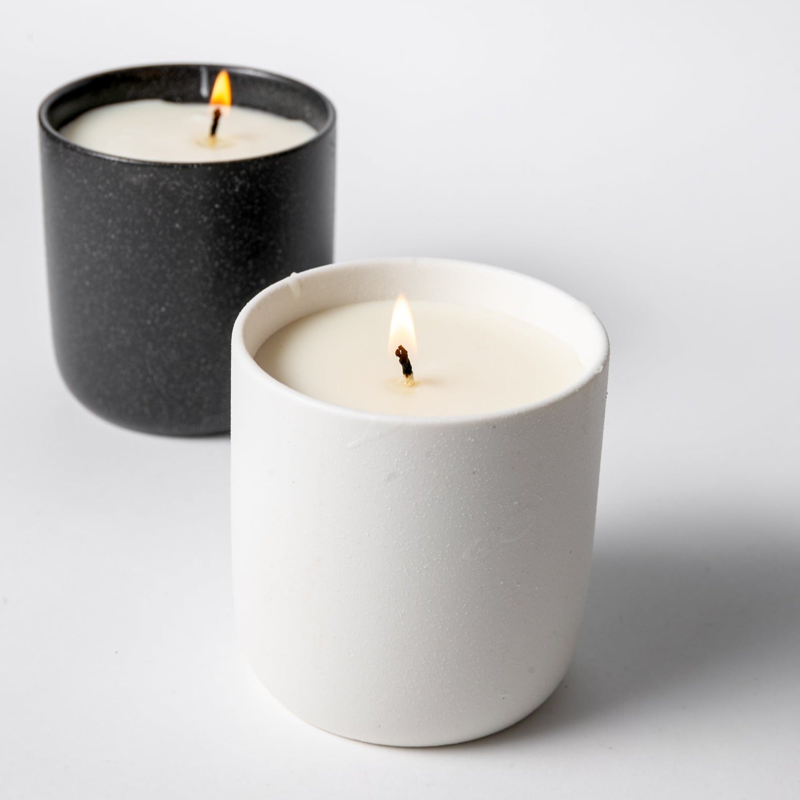 Porto-053 Soy Wax Scented Candle — Ceramic Holder 115