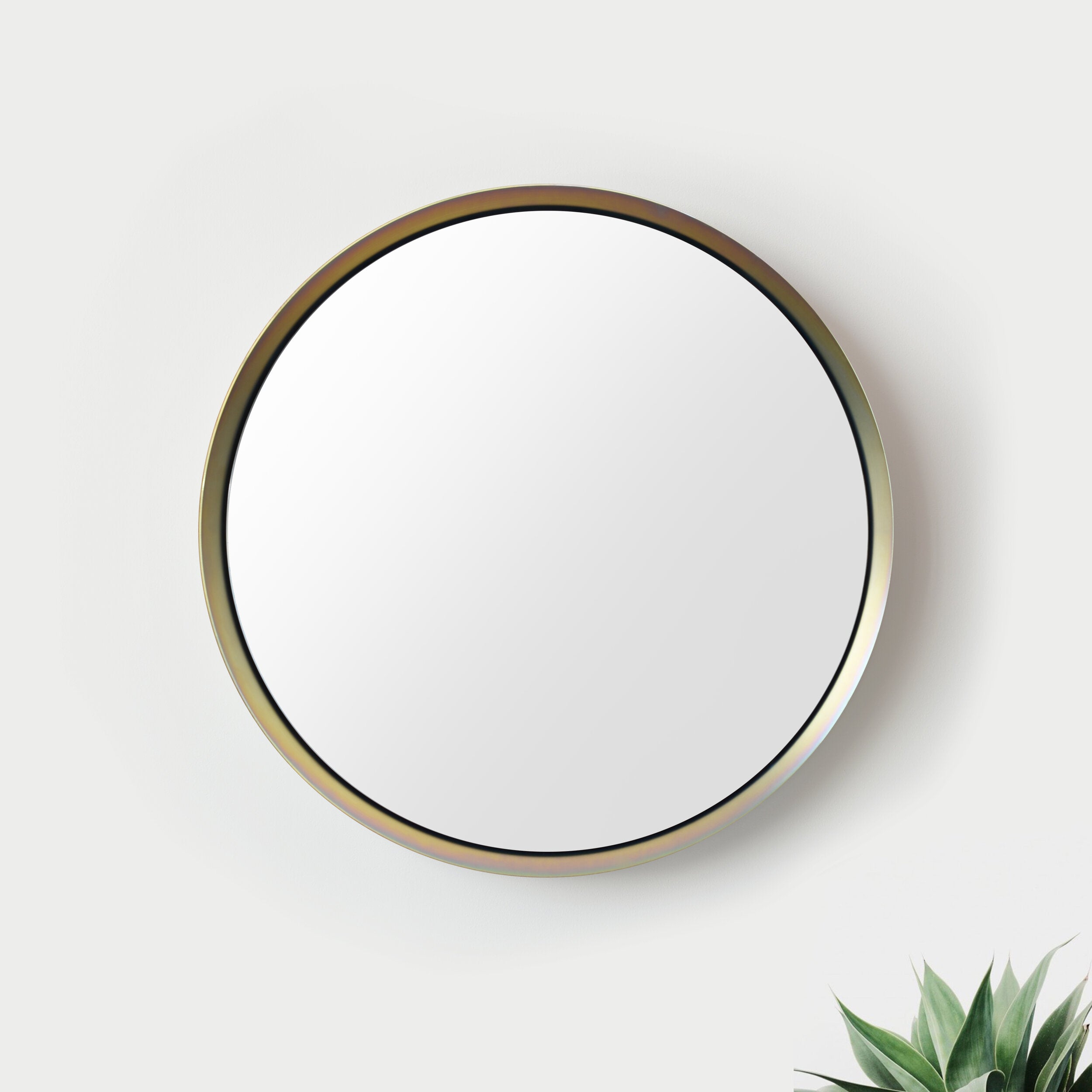Kendrick mirror in white finish