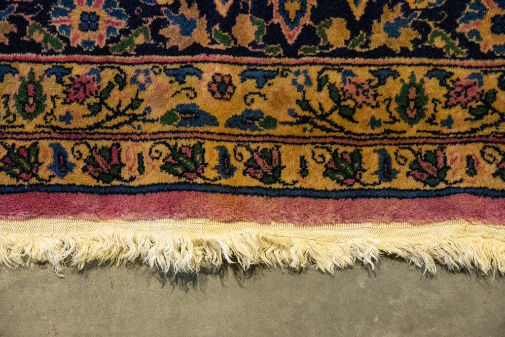 Full overhead view of Meshed carpet 14.5x18.5