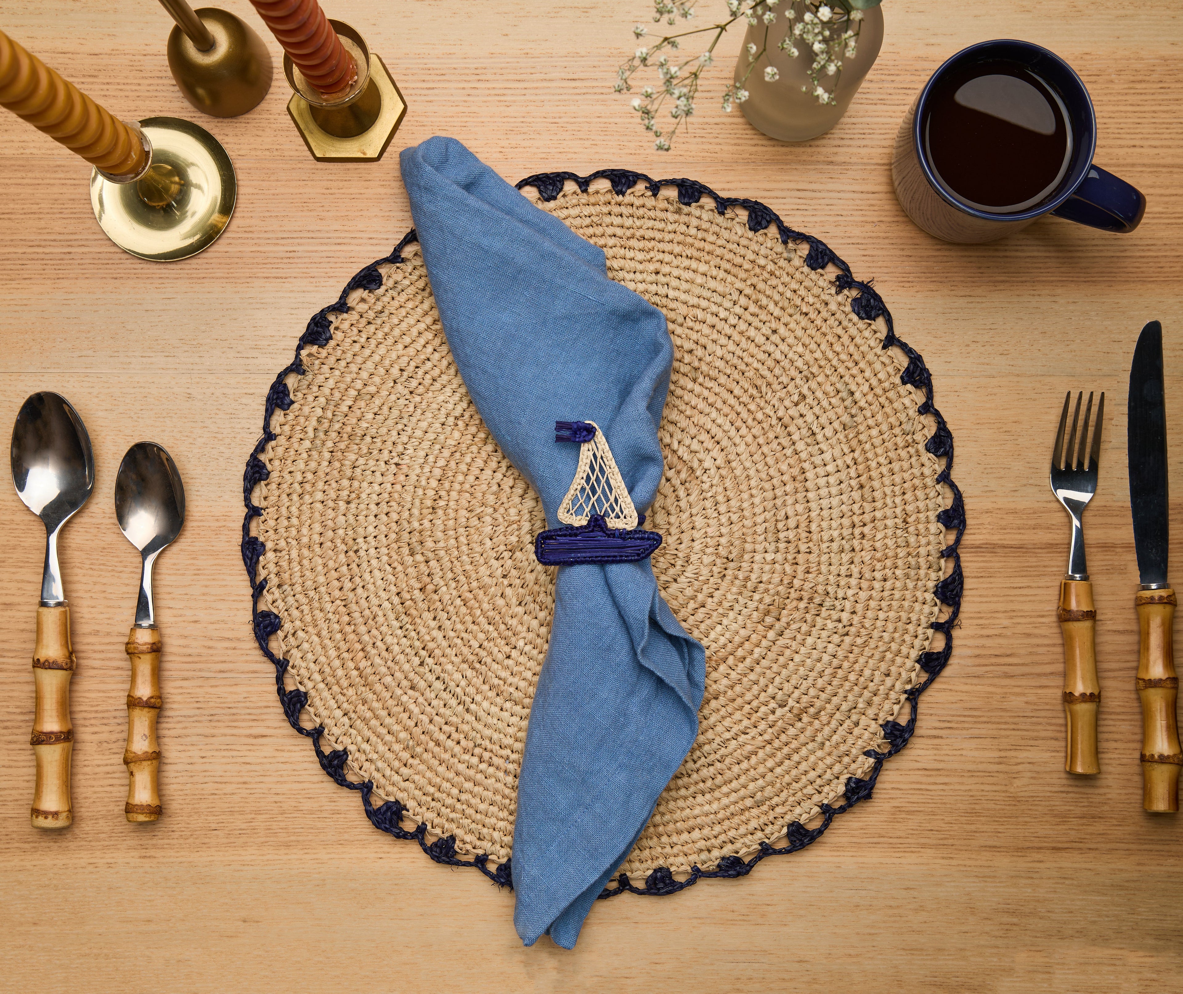 Coastal Sailboat Napkin Ring – Handwoven Iraca Palm – Nautical Table Decor from Colombia