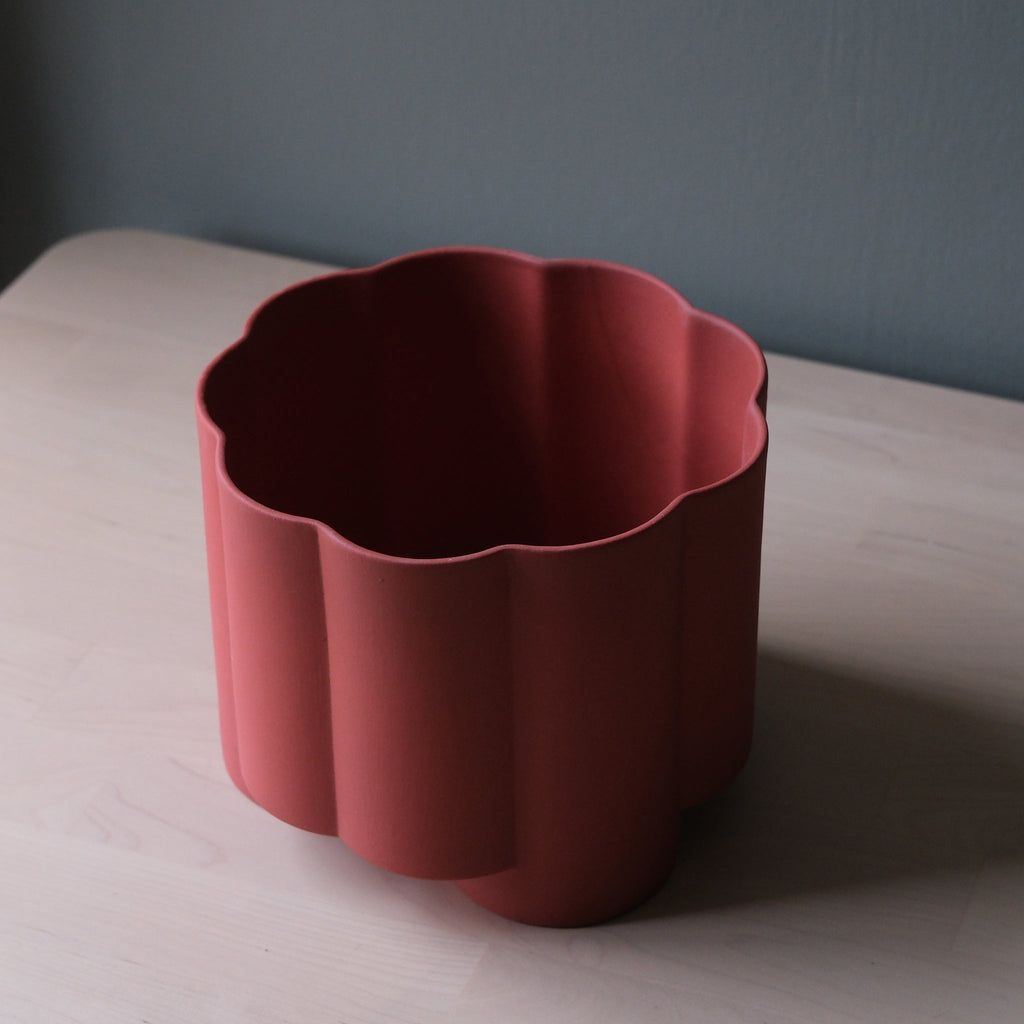 Pillar planter in marigold glaze