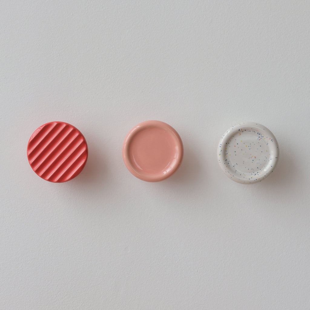 Sequence Revolve in lemon fog glaze
