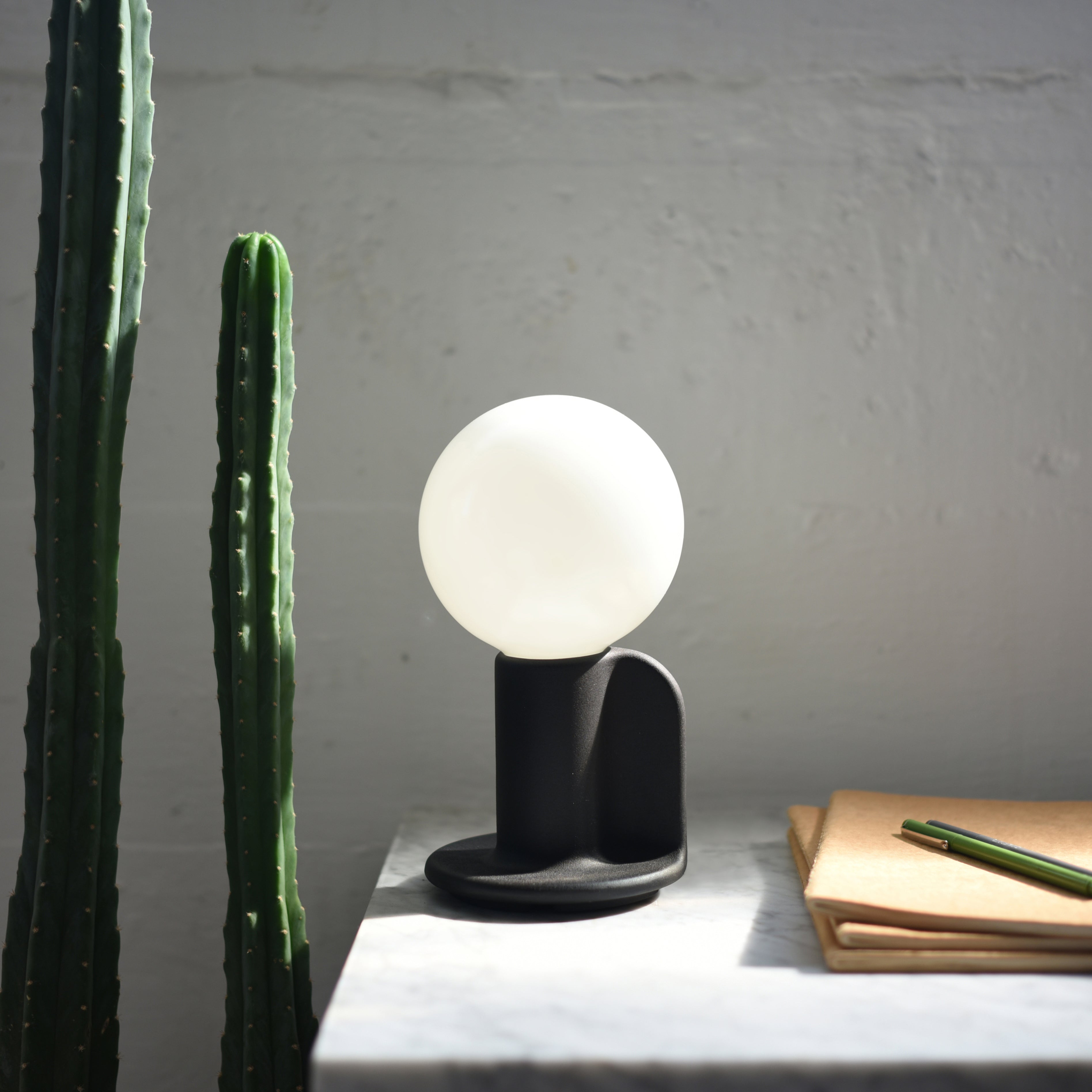 Q Table Lamp in Black with Tala bulb