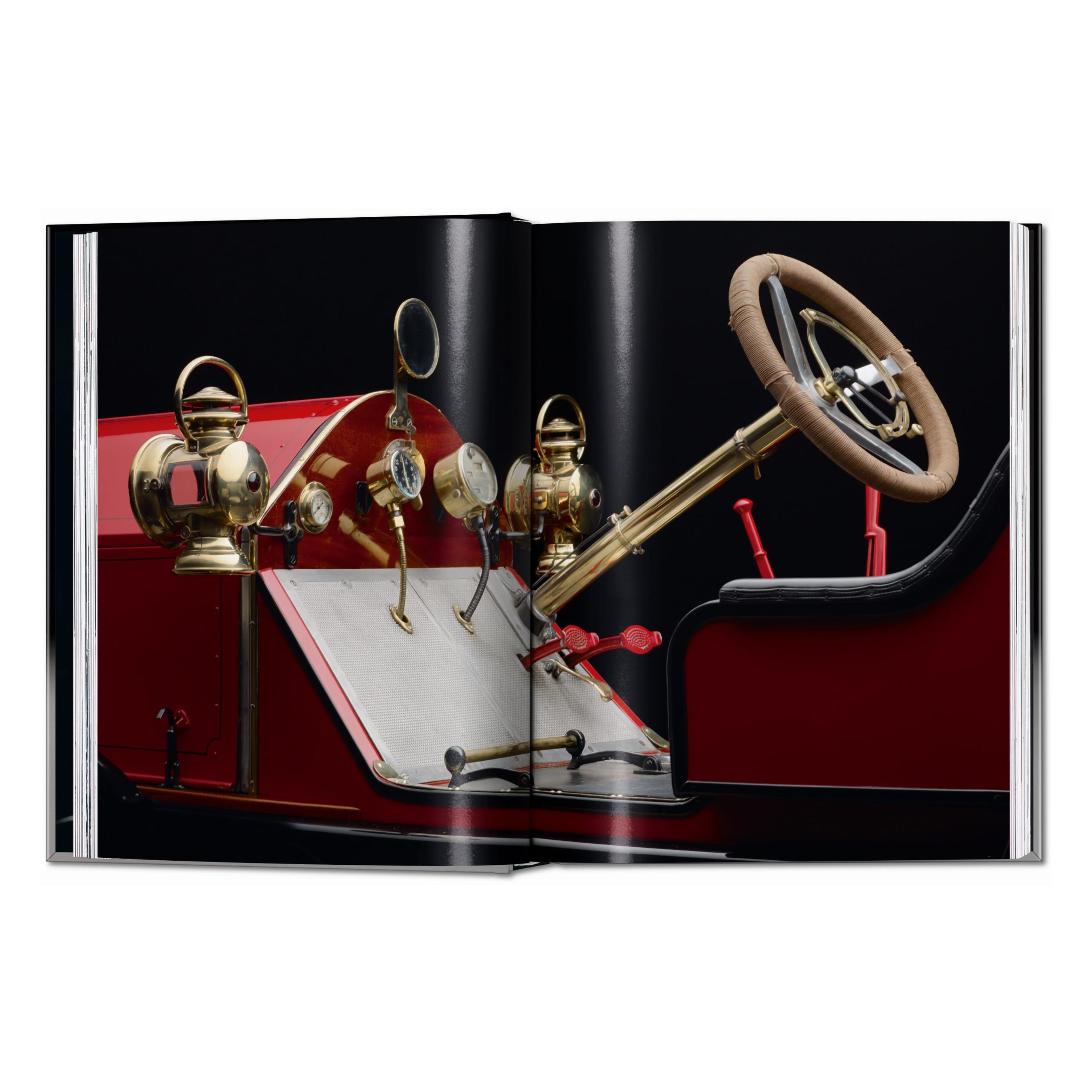 Sports Cars. 45th Ed. (English)