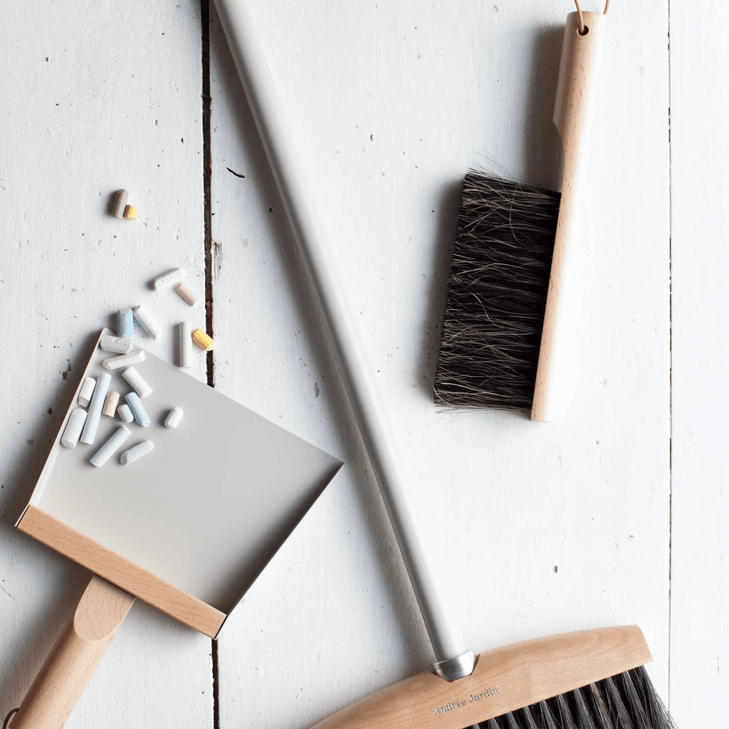 Andree Jardin "Mr & Mrs Clynk" Gray Hand Brush, Dustpan and Wall Hooks