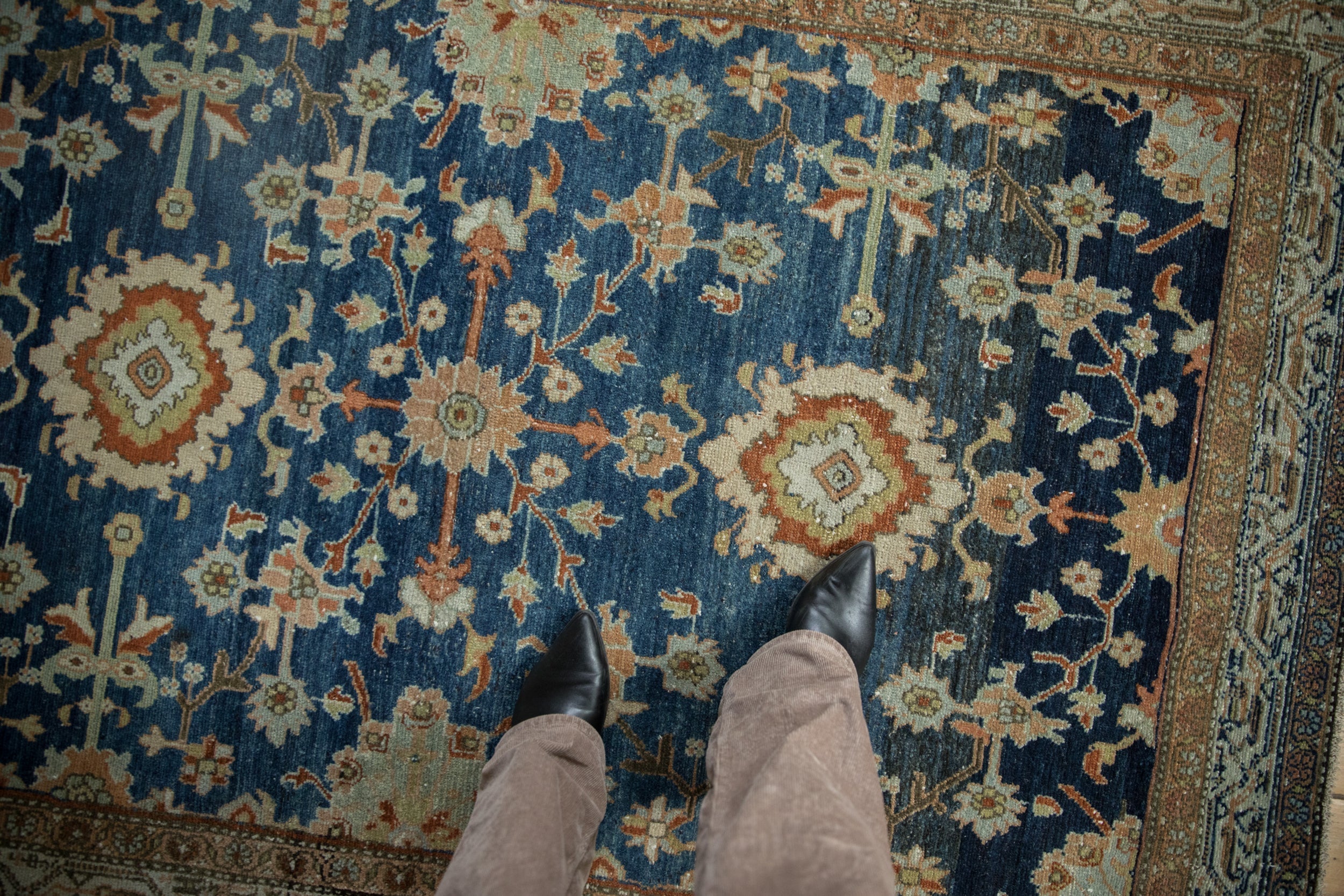 Full overhead view of Hamadan rug 4.5x6.5