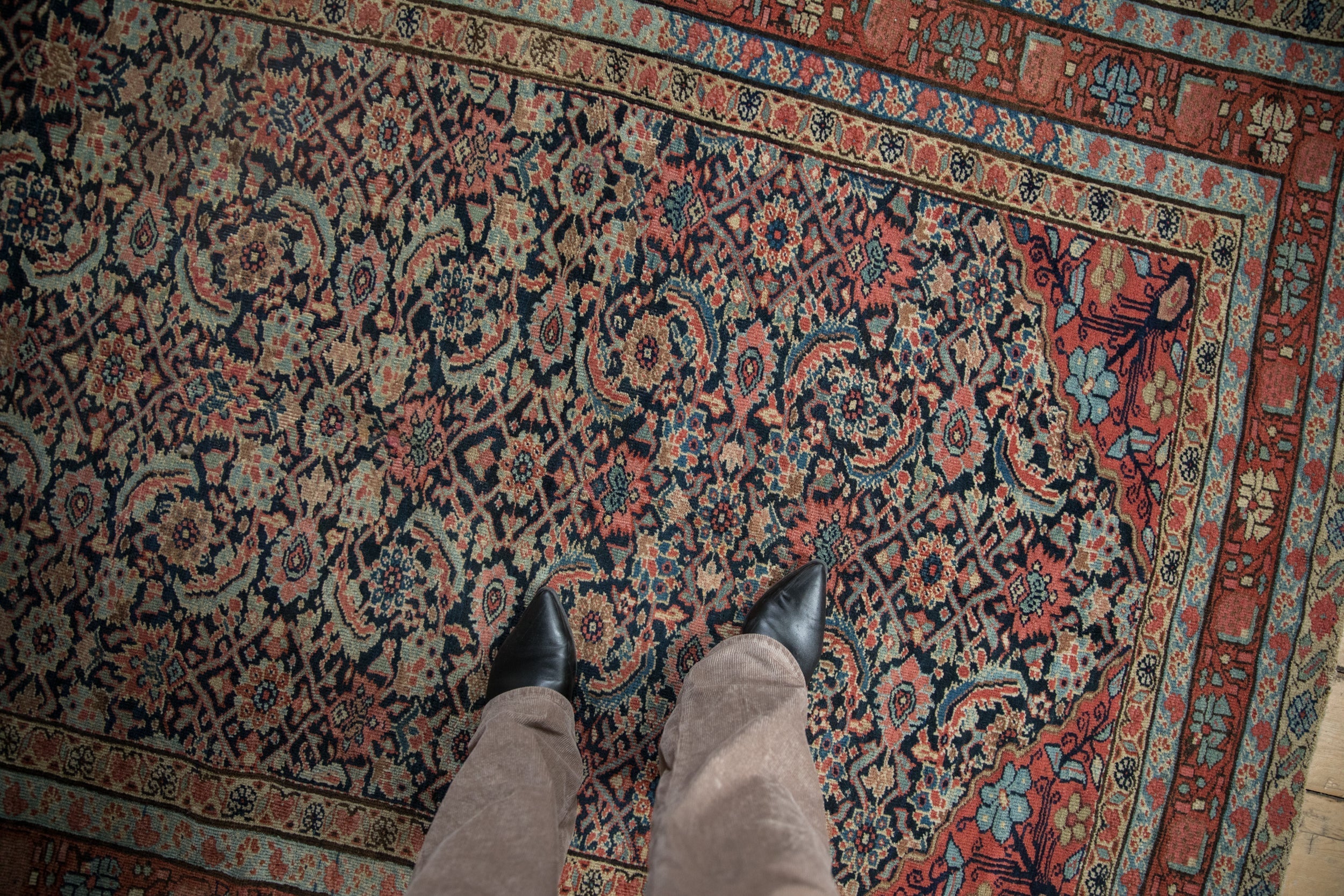 Full overhead view of Malayer carpet 5x9.5