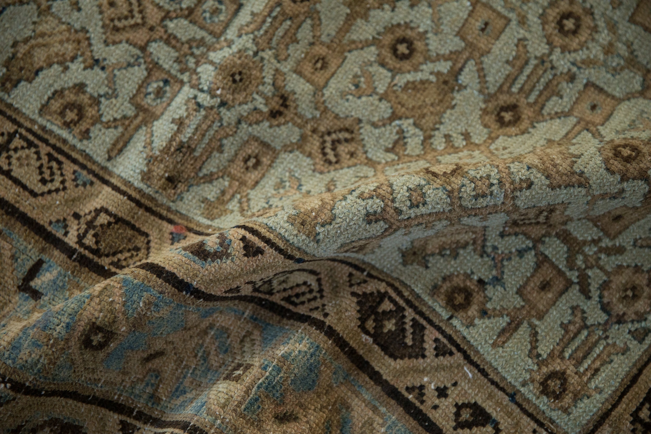 Full overhead view of Malayer carpet 7x16