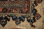 Edge and natural wear detail