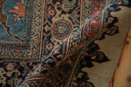 Corner and border detail