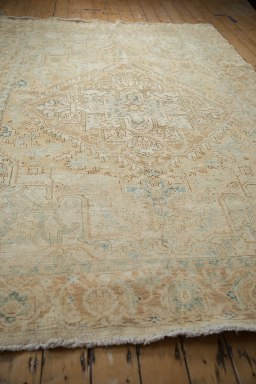 Full surface showing color and pattern flow