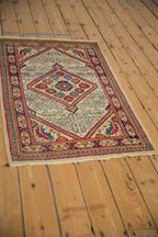 Corner and border detail
