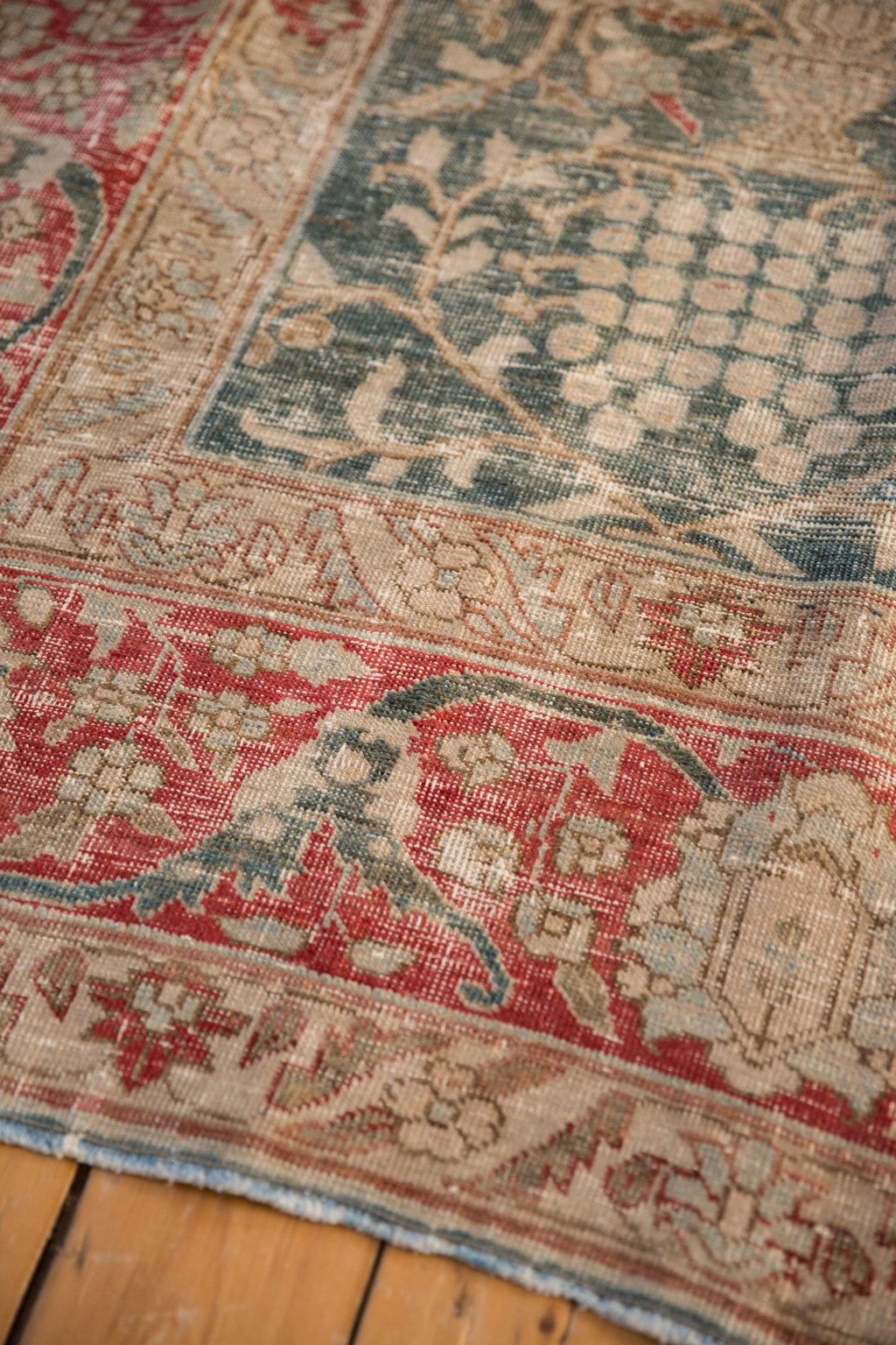 Full surface showing color and pattern flow