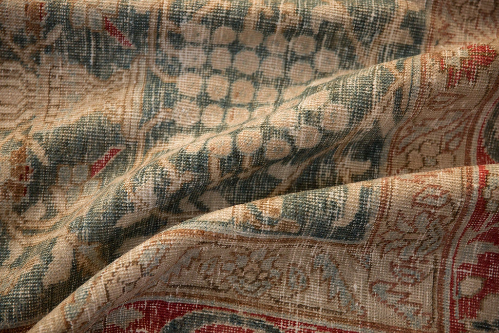 Corner and border detail