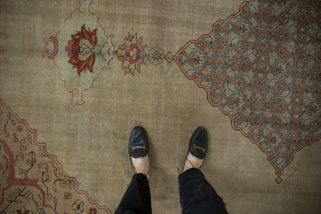 Full overhead view of Tabriz carpet 8x12