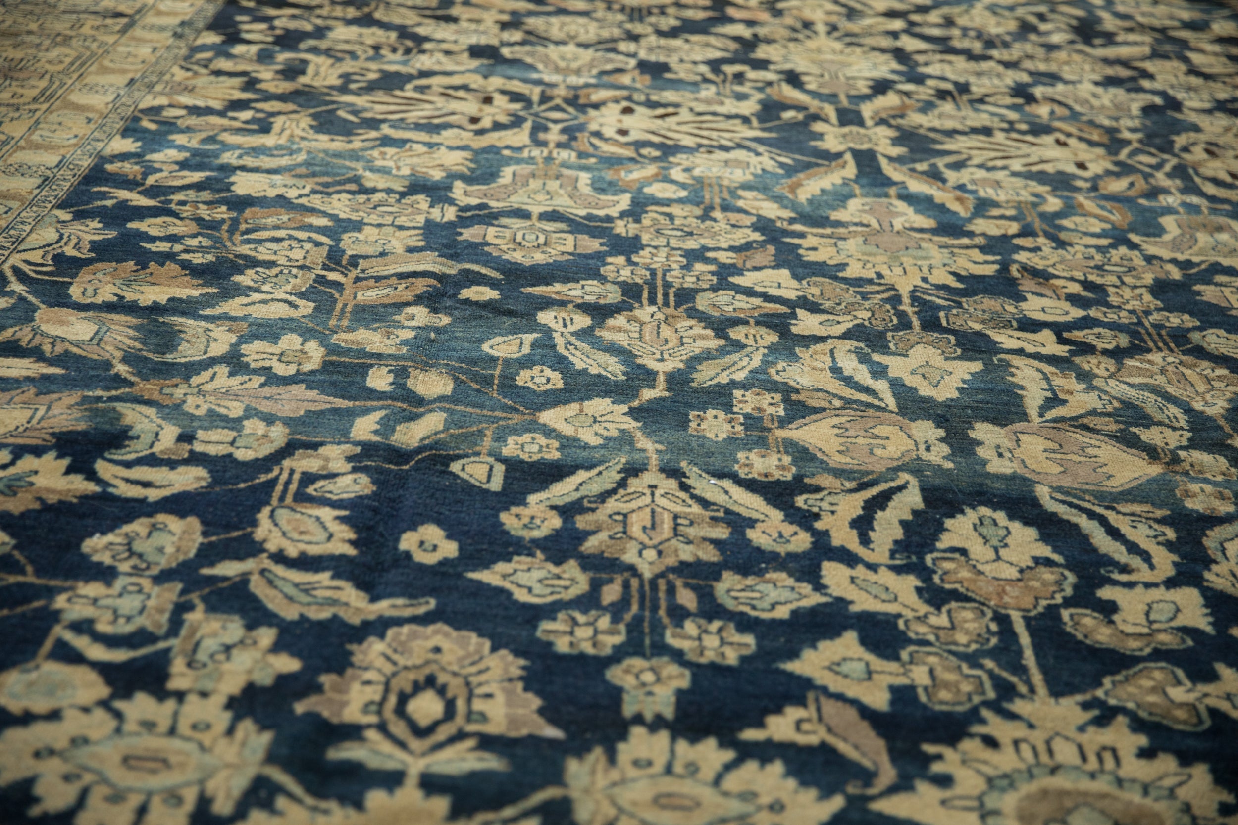 Full surface showing color and pattern flow