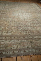 Edge and natural wear detail