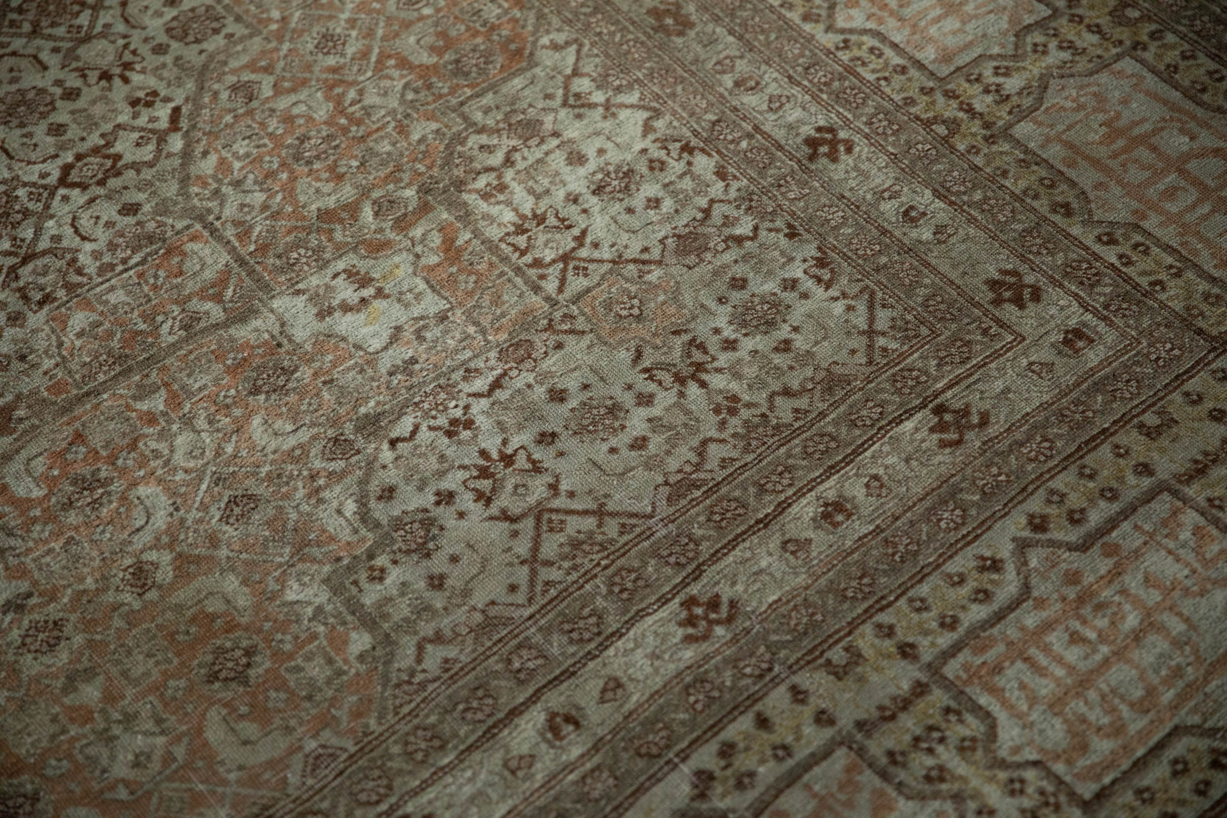 Full surface showing color and pattern flow