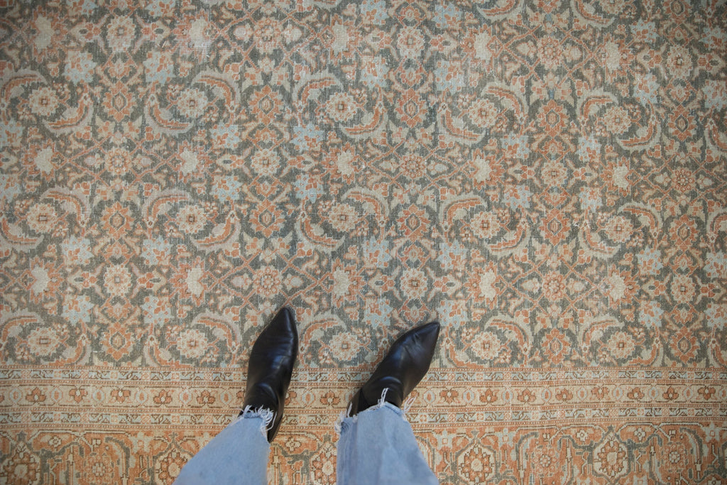 Full overhead view of Tabriz carpet 7.5x11