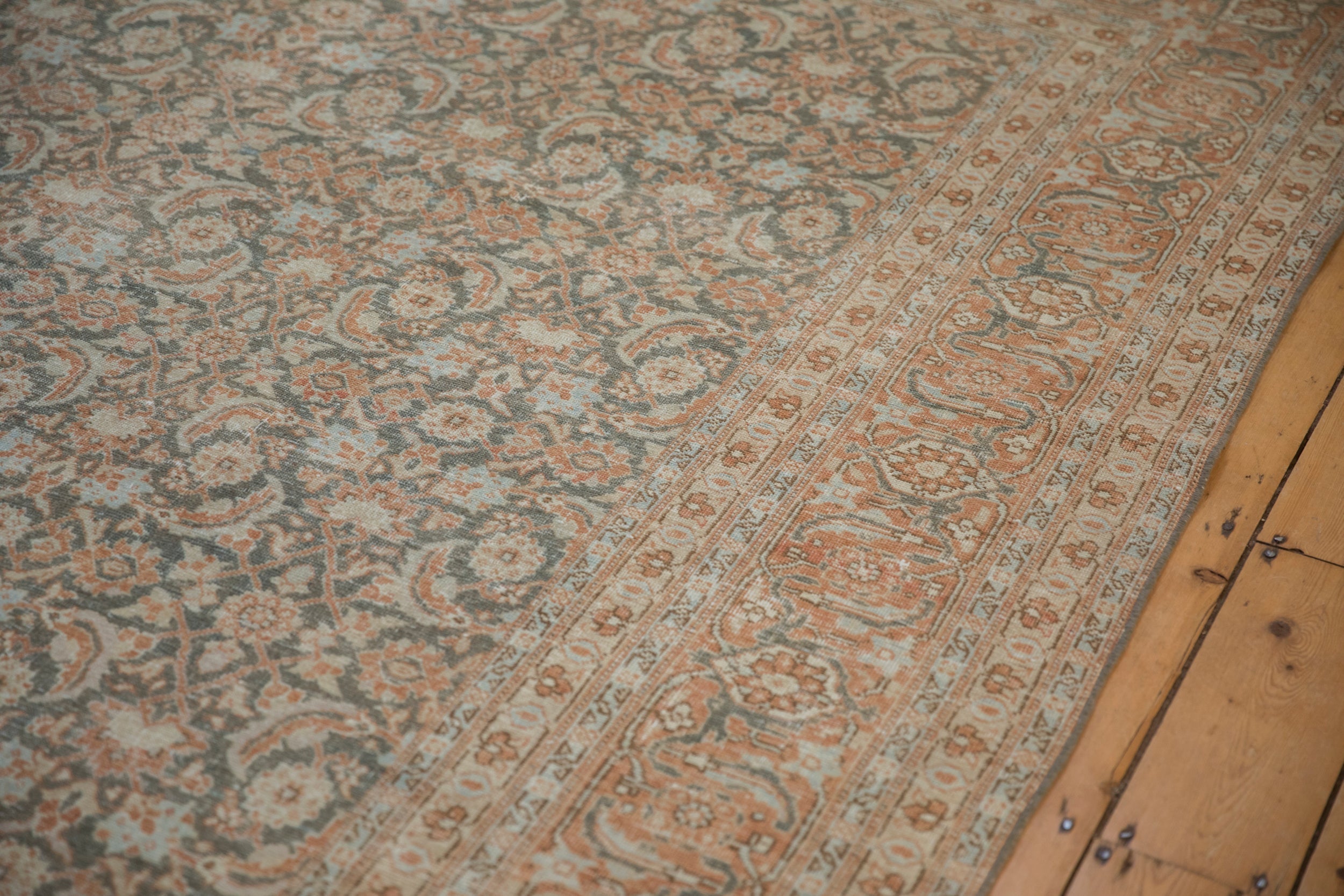 Full surface showing color and pattern flow