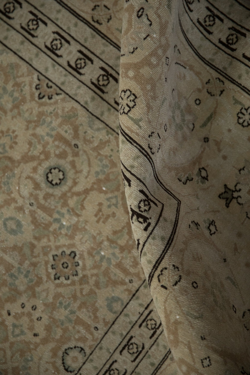 Full overhead view of Tabriz carpet 8x11.5