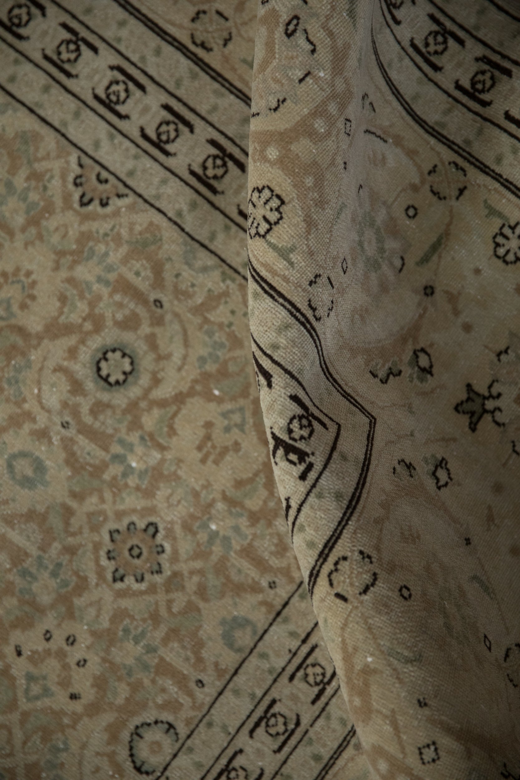 Full overhead view of Tabriz carpet 8x11.5