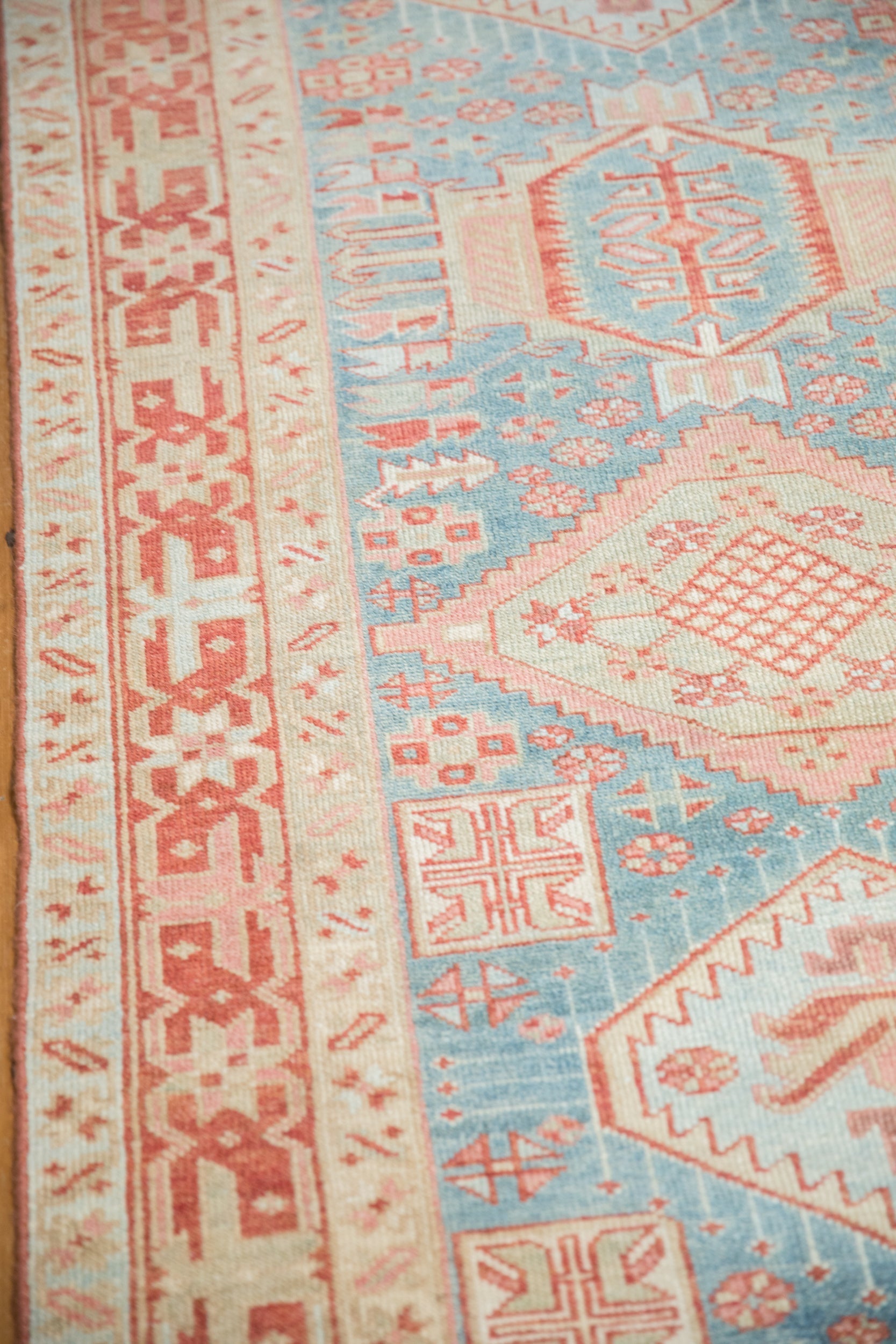 Selvage and fringe edge detail